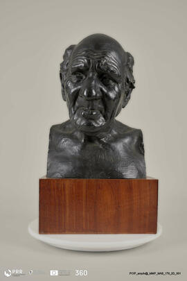 Busto do Conselheiro Teixeira Direito