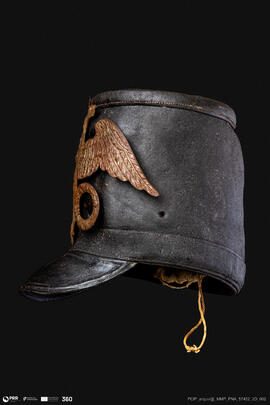 Cobertura de uniforme militar