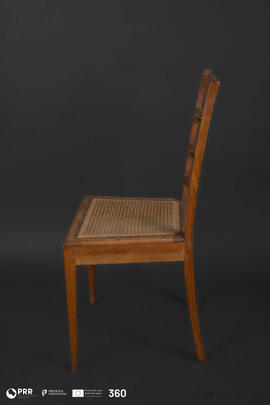 Conjunto de Doze Cadeiras