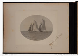 Álbum fotográfico - Fotografias de J. Benoliel oferecido a D. Afonso