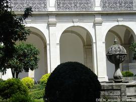 Conservação e restauro do pavimento do coro