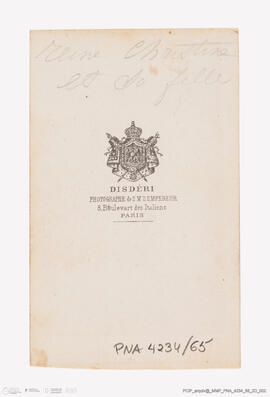 Álbum com retratos de membros das famílias reais europeias