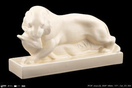 Figura de Tigre com presa