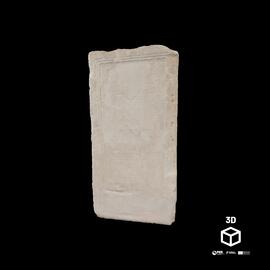 Inscrição funerária em que pai e mãe honram a memória da sua filha