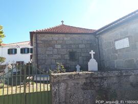 Vista parcial do exterior do templo