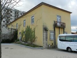 Parte da fachada posterior de um dos edificios