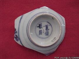 Achados arqueológicos: porcelanas