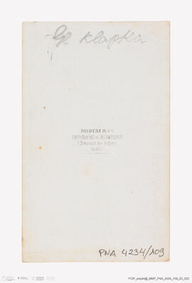 Álbum com retratos de membros das famílias reais europeias