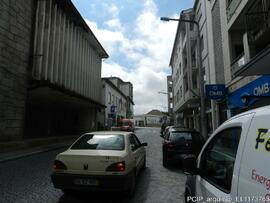 Vista geral do imóvel e área envolvente