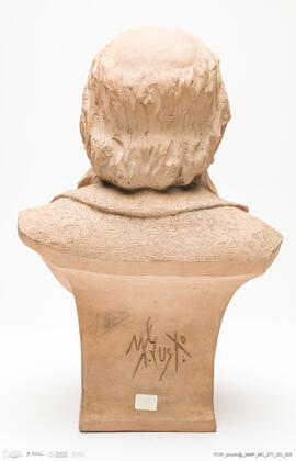 Busto Guerra Junqueiro