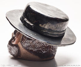 Cabeça de Zé Povinho Sorrindo