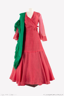 Traje  usado por  Amália Rodrigues / Nova Iorque