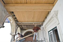 Fotografia: intervencao no claustro