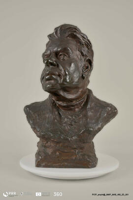 Busto de Monsenhor Correia Pinto