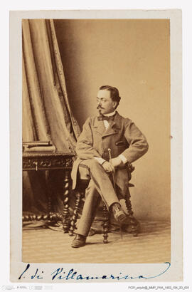 Álbum fotográfico - Álbum de fotografias com retratos de familiares da rainha D. Maria Pia