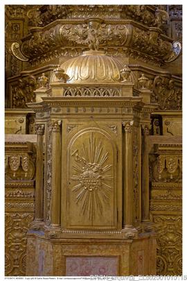 Sacrário da capela-mor da igreja do Convento de Santa Clara do Porto - Fotografia 001