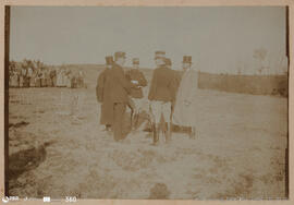 Álbum fotográfico - Passeios no Campo; saltos a cavalo; etc