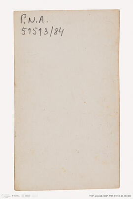 Álbum com retratos de membros das famílias reais