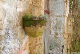 Fotografia da igreja em ruinas