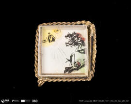 Alfinete com Milagre de Nossa Senhora da Nazaré