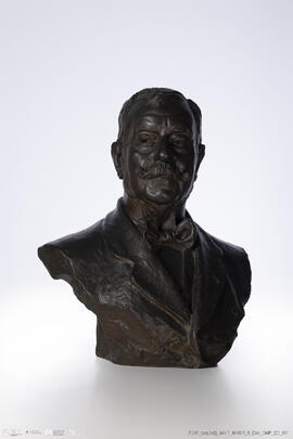 Busto de Ramalho Ortigão