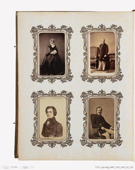 Álbum com retratos de membros das famílias reais europeias