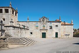 Alçado frontal (sul)