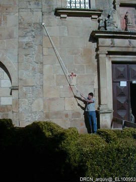 Levantamento dos movimentos da fachada da igreja