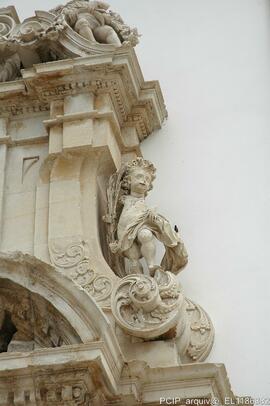 Detalhes de elementos decorativos (interior e exterior)