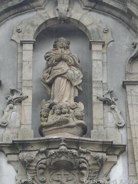 Escultura fachada