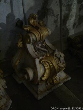 Escultura São Bento - Nave da igreja / Apeamento