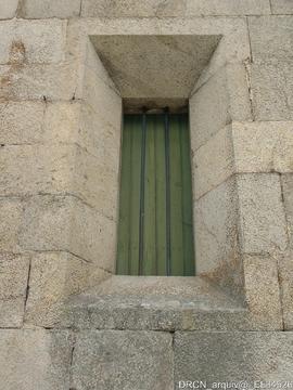 Exterior da janela das futuras instalações do vigilante rececionista dos Mosteiro de Salzedas