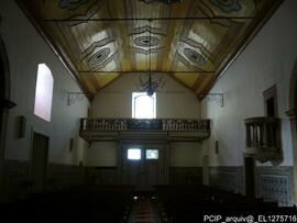 Nave central e coro alto