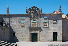 Alçado frontal (sul)