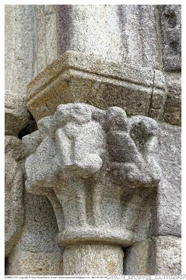 Portal de entrada – Capitel
