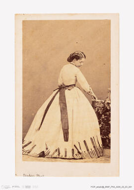 Álbum com retratos de membros das famílias reais europeias