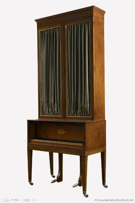 Piano de Cauda Vertical