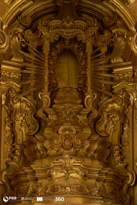 Retábulo Mor - Trono