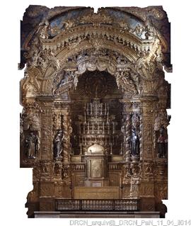 Aspeto do levantamento fotográfico ortorretificado da capela-mor da igreja do Convento de Santa C...