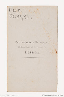 Álbum com retratos de membros das famílias reais