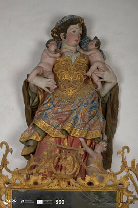 Escultura das virtudes. Caridade