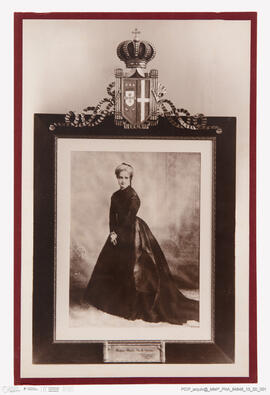 Álbum fotográfico - Álbum com fotografias do Real Hospital das Crianças Maria Pia, Porto