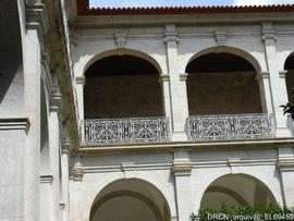 Conservação e restauro do pavimento do coro