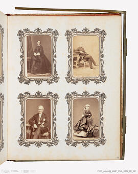 Álbum com retratos de membros das famílias reais europeias