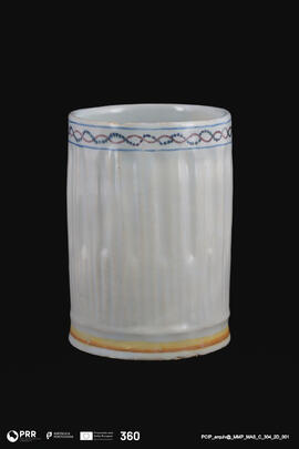 Caneca cilíndrica