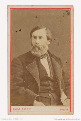 Álbum com retratos de membros das famílias reais