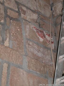 Pedra românica policromada