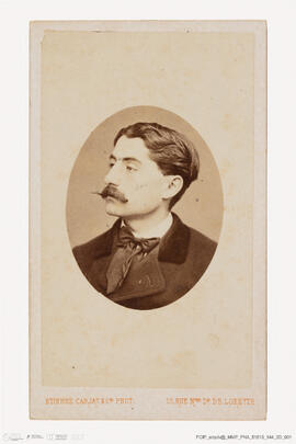 Álbum com retratos de membros das famílias reais