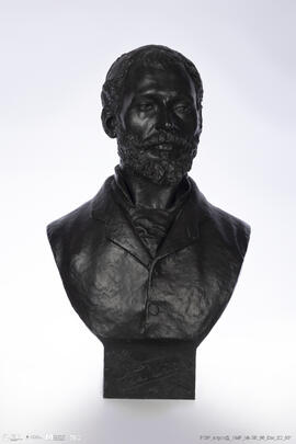 Busto de Marques de Oliveira