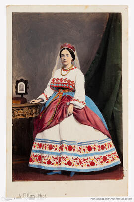 Álbum com fotografias do Baile de Máscaras de Carnaval de Fevereiro de 1865 no Paço Real da Ajuda